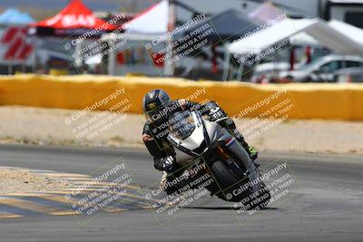 media/Apr-09-2022-SoCal Trackdays (Sat) [[c9e19a26ab]]/Turn 2 (1140am)/